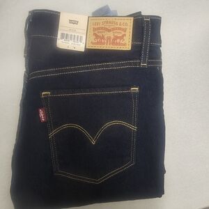 NWT Levi 312 skinny  jeans
